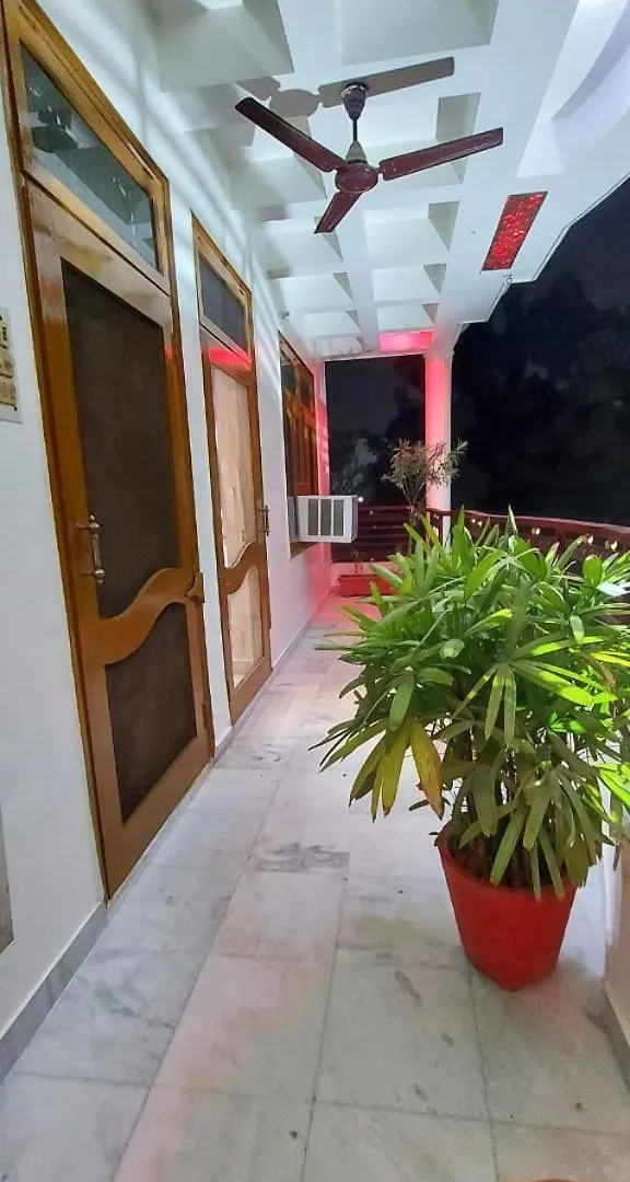 Kashi Homestay Assi Ghat- Fully Air-Conditioned Benares