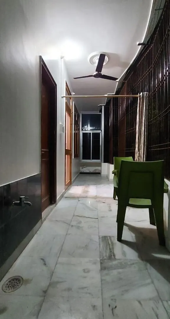 Kashi Homestay Assi Ghat- Fully Air-Conditioned Benares